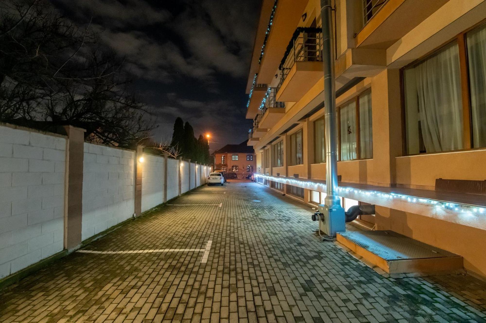 Hotel Oxford By Timhotels Timisoara Exterior photo