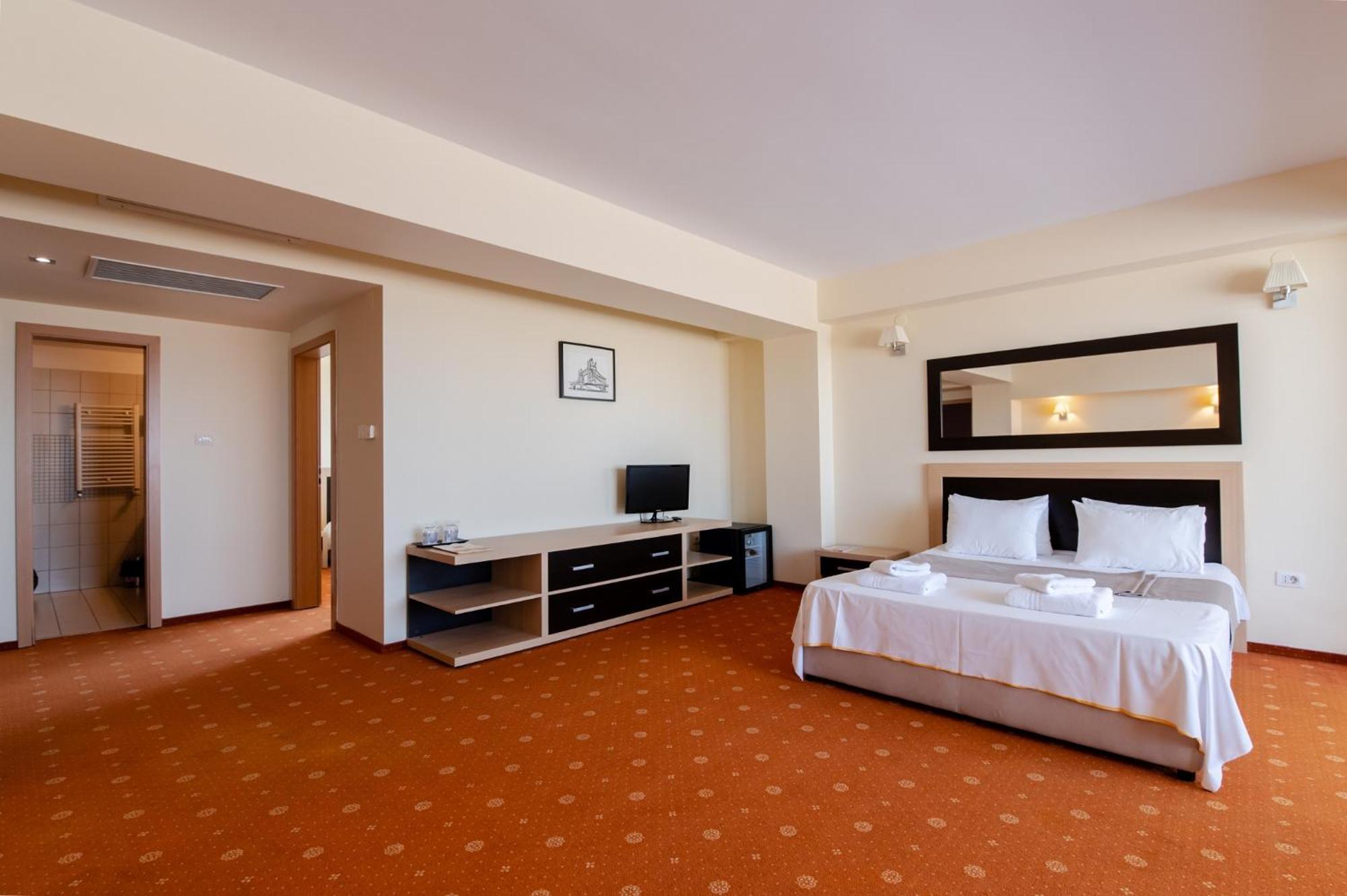 Hotel Oxford By Timhotels Timisoara Exterior photo
