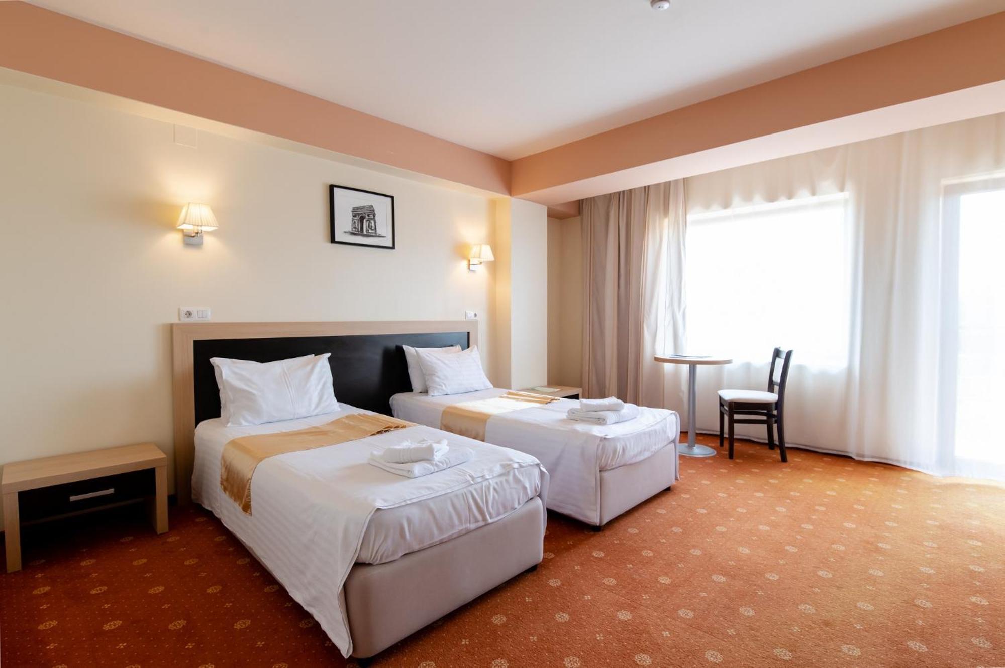 Hotel Oxford By Timhotels Timisoara Exterior photo