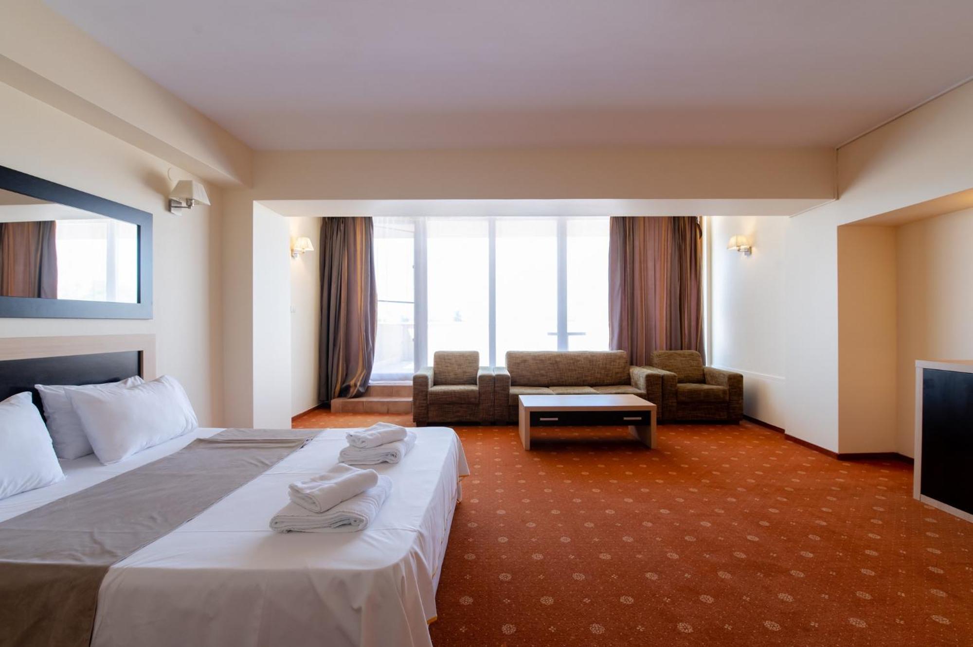 Hotel Oxford By Timhotels Timisoara Exterior photo